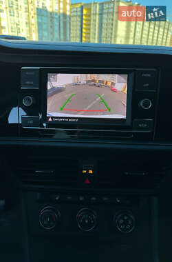 Седан Volkswagen Jetta 2018 в 