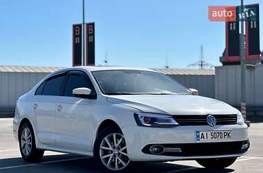 Седан Volkswagen Jetta 2012 в Києві