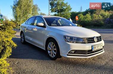 Седан Volkswagen Jetta 2014 в 