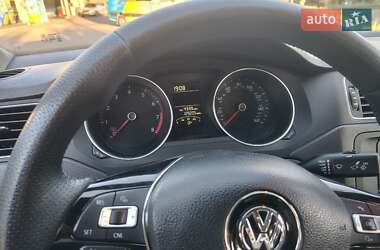 Седан Volkswagen Jetta 2014 в 