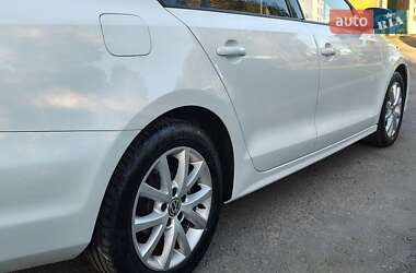 Седан Volkswagen Jetta 2014 в 