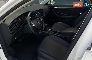 Седан Volkswagen Jetta 2021 в 