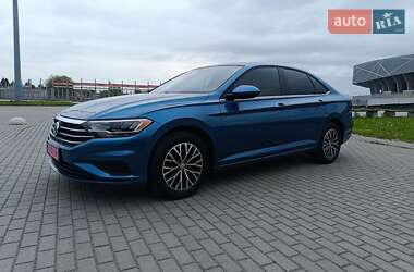 Седан Volkswagen Jetta 2018 в Львове
