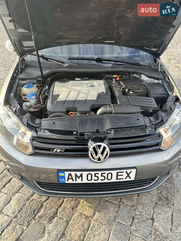 Універсал Volkswagen Jetta 2011 в Сумах