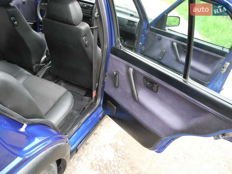 Седан Volkswagen Jetta 1989 в Косове