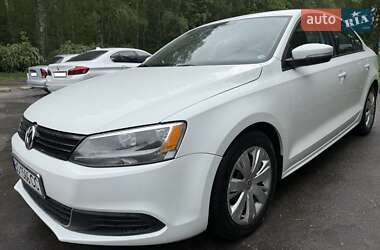 Седан Volkswagen Jetta 2014 в 