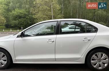 Седан Volkswagen Jetta 2014 в 