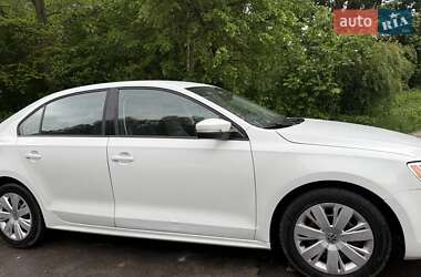 Седан Volkswagen Jetta 2014 в 