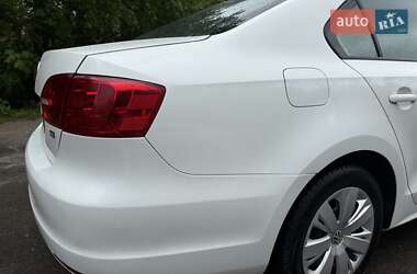 Седан Volkswagen Jetta 2014 в 
