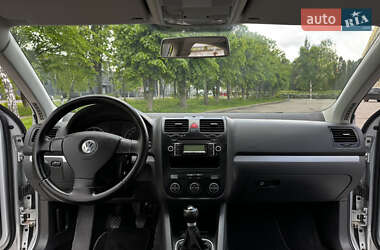 Седан Volkswagen Jetta 2009 в 