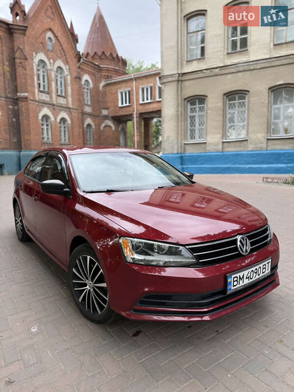 Седан Volkswagen Jetta 2016 в 