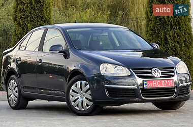 Седан Volkswagen Jetta 2006 в 
