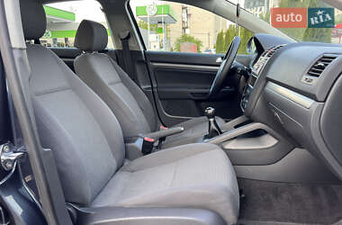 Седан Volkswagen Jetta 2006 в 