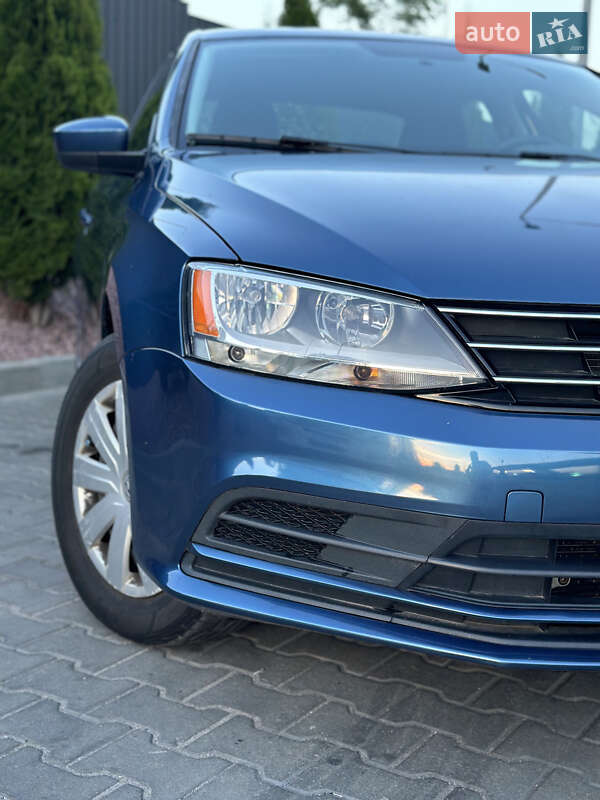 Седан Volkswagen Jetta 2015 в Тернополі