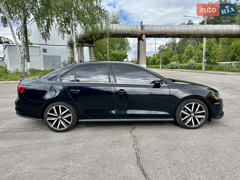 Седан Volkswagen Jetta 2017 в Харькове