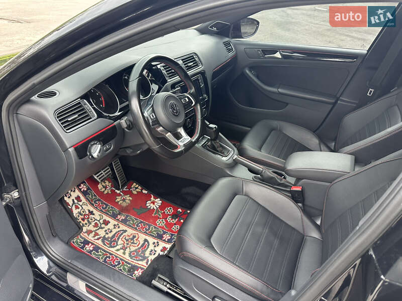 Седан Volkswagen Jetta 2017 в Харькове