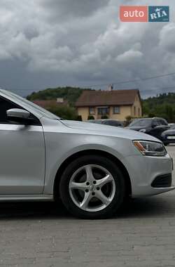 Седан Volkswagen Jetta 2014 в 