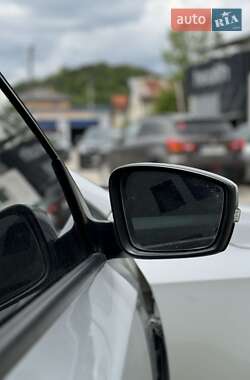 Седан Volkswagen Jetta 2014 в 