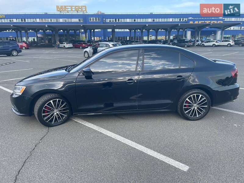 Седан Volkswagen Jetta 2016 в Києві