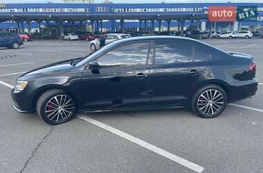 Седан Volkswagen Jetta 2016 в 