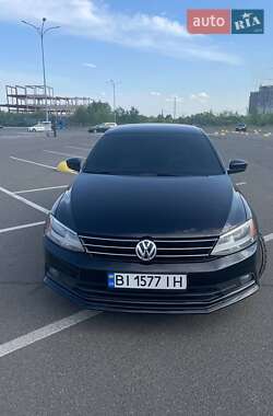 Седан Volkswagen Jetta 2016 в 
