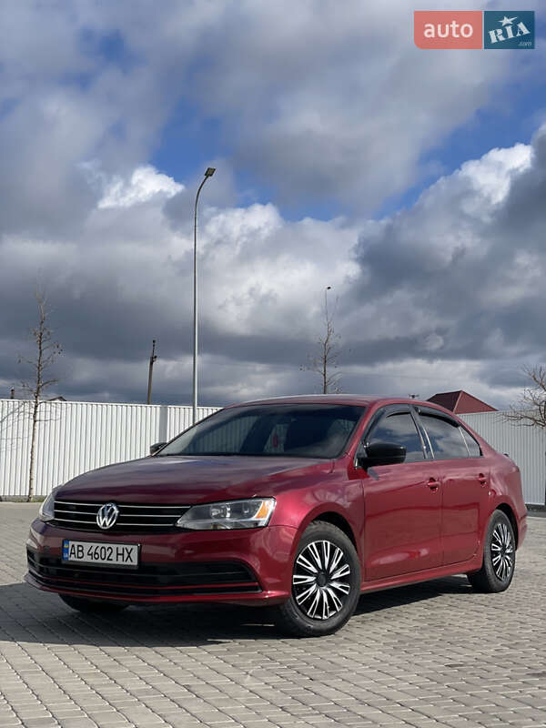 Седан Volkswagen Jetta 2015 в Гайсине