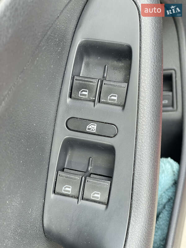 Седан Volkswagen Jetta 2015 в Гайсине