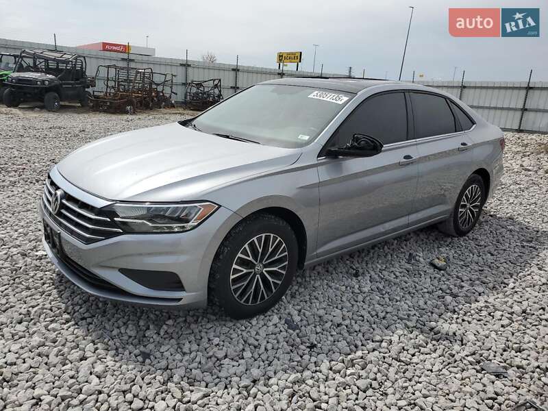 Седан Volkswagen Jetta 2020 в 
