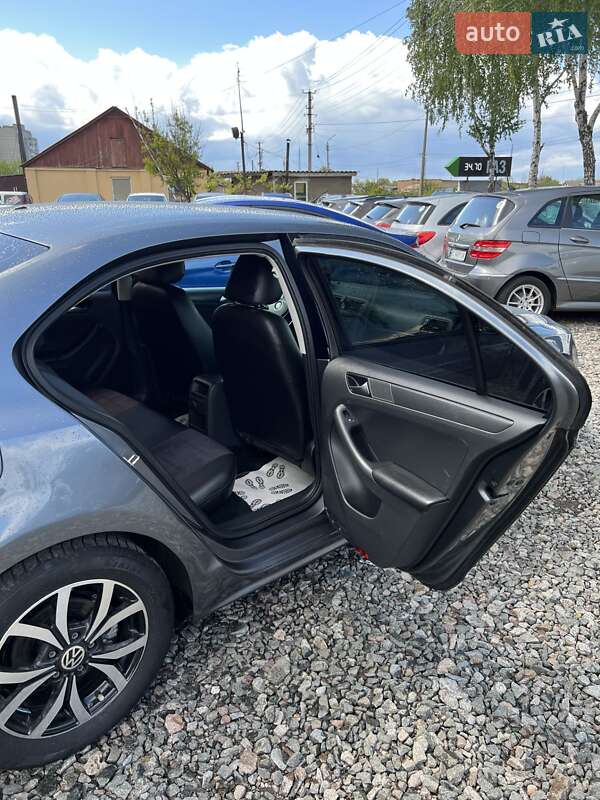Седан Volkswagen Jetta 2015 в Смеле