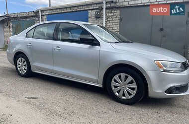 Седан Volkswagen Jetta 2014 в 
