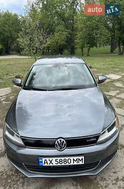 Седан Volkswagen Jetta 2013 в 