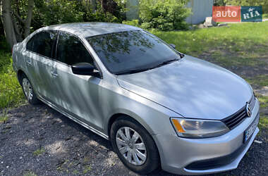Седан Volkswagen Jetta 2011 в 