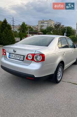 Седан Volkswagen Jetta 2006 в 