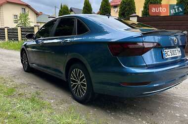 Седан Volkswagen Jetta 2019 в 