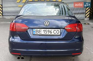 Седан Volkswagen Jetta 2013 в 
