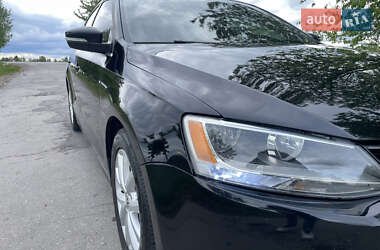 Седан Volkswagen Jetta 2014 в 
