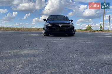 Седан Volkswagen Jetta 2015 в Макарове