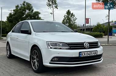 Седан Volkswagen Jetta 2017 в Киеве