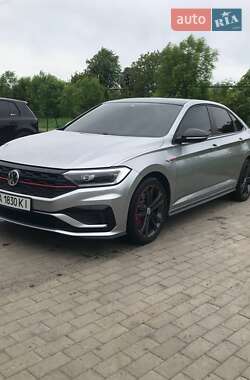 Седан Volkswagen Jetta 2019 в Харькове