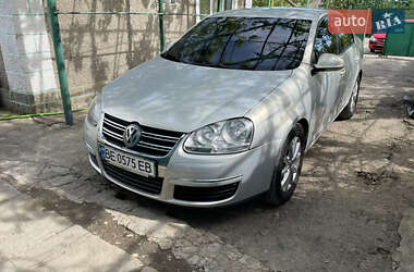 Седан Volkswagen Jetta 2010 в Николаеве