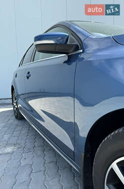 Седан Volkswagen Jetta 2016 в 
