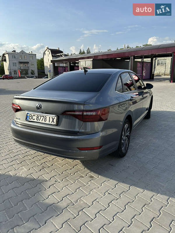 Седан Volkswagen Jetta 2020 в Львове