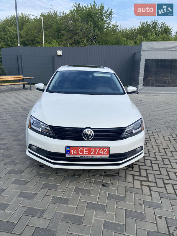 Седан Volkswagen Jetta 2016 в Полтаве