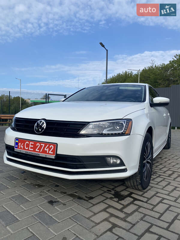 Седан Volkswagen Jetta 2016 в Полтаве