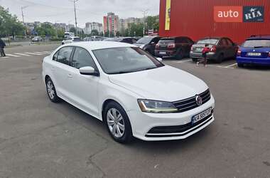 Седан Volkswagen Jetta 2017 в Киеве