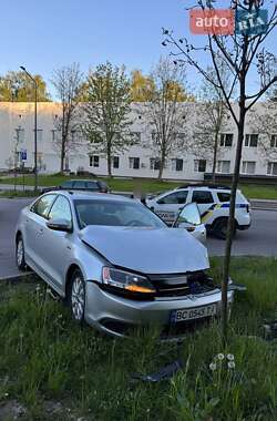 Седан Volkswagen Jetta 2013 в Львові