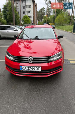 Седан Volkswagen Jetta 2015 в Киеве