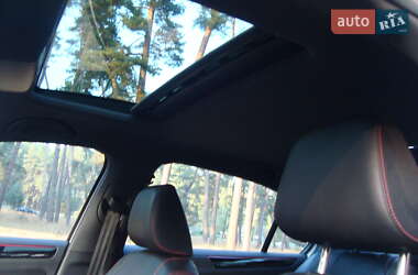 Седан Volkswagen Jetta 2016 в 
