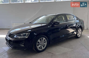 Седан Volkswagen Jetta 2016 в Тернополі