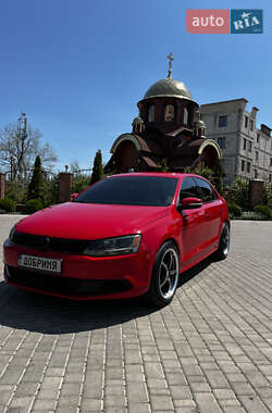 Седан Volkswagen Jetta 2012 в 